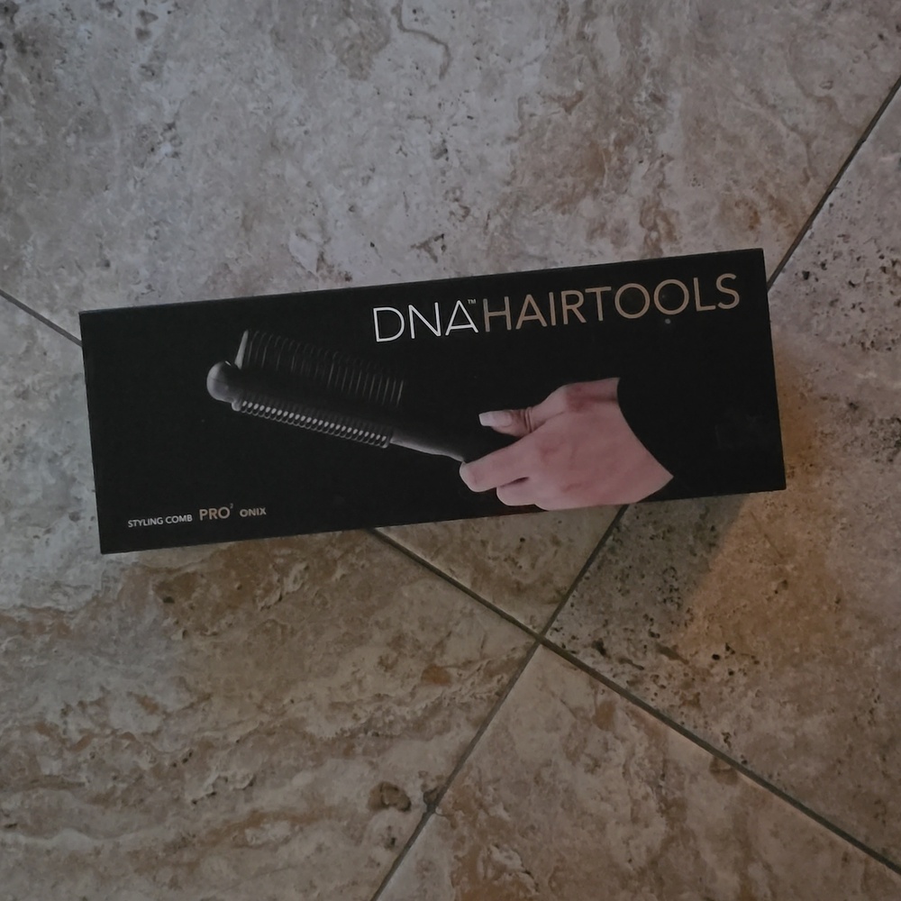 DNA Hair Tools Styling Comb Pro2 Onix brand new Featured At VIDCON